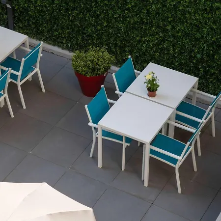 Ibis Budget Bord De Mentone