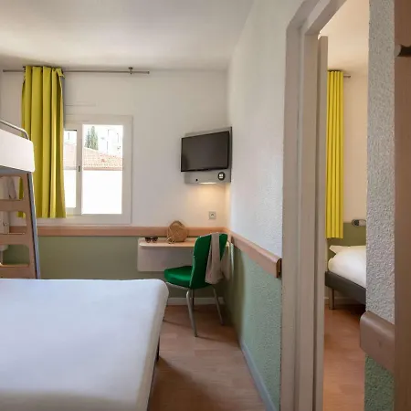 Ibis Budget Bord De 2*
